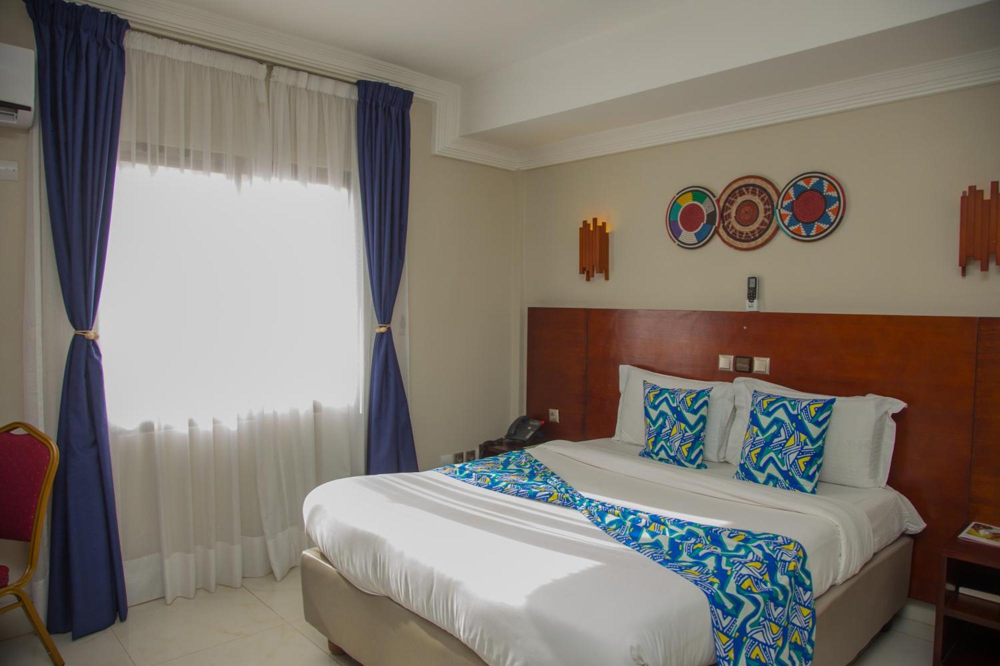 Hotel La Rose Blanche Abidjan Exterior foto