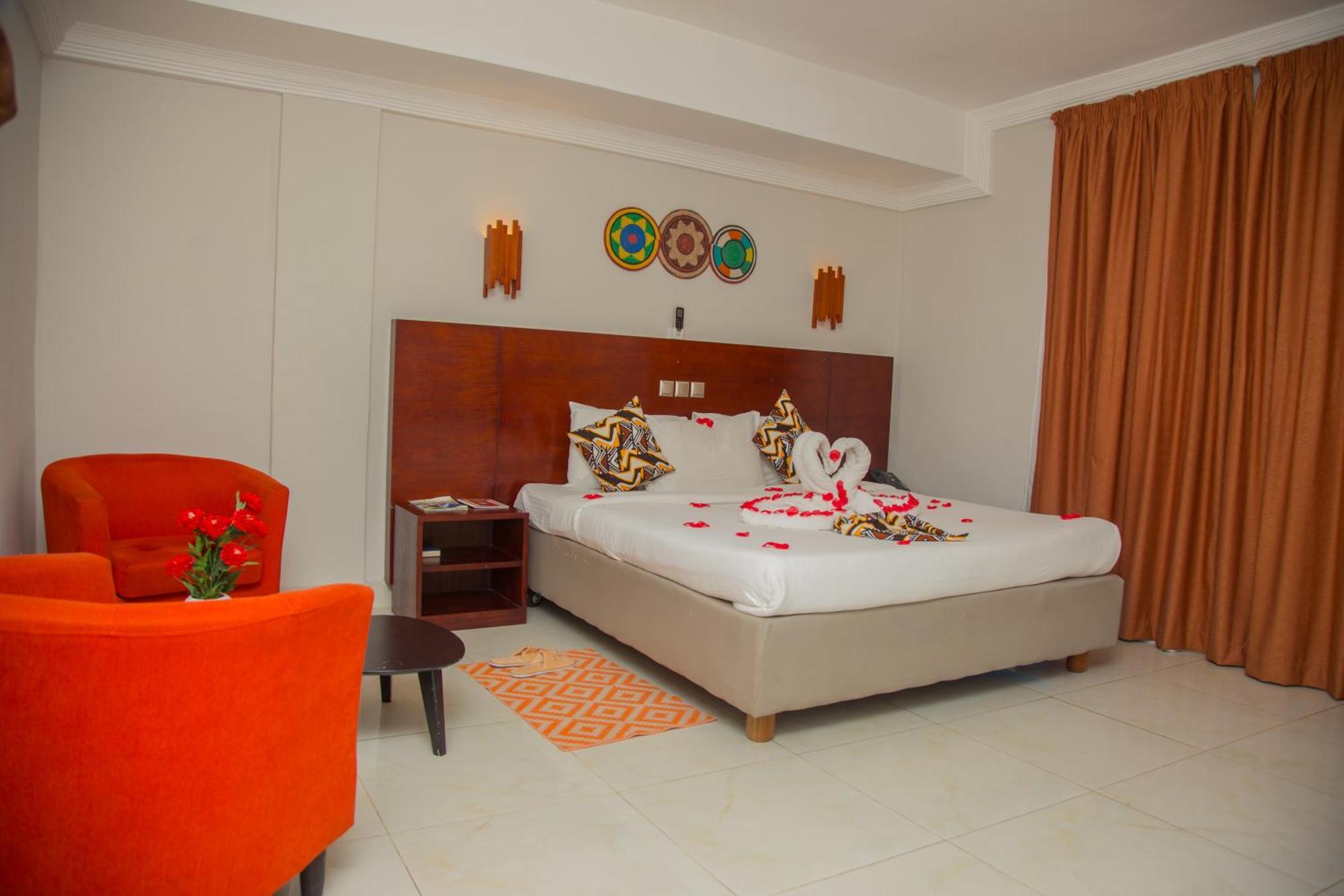 Hotel La Rose Blanche Abidjan Exterior foto