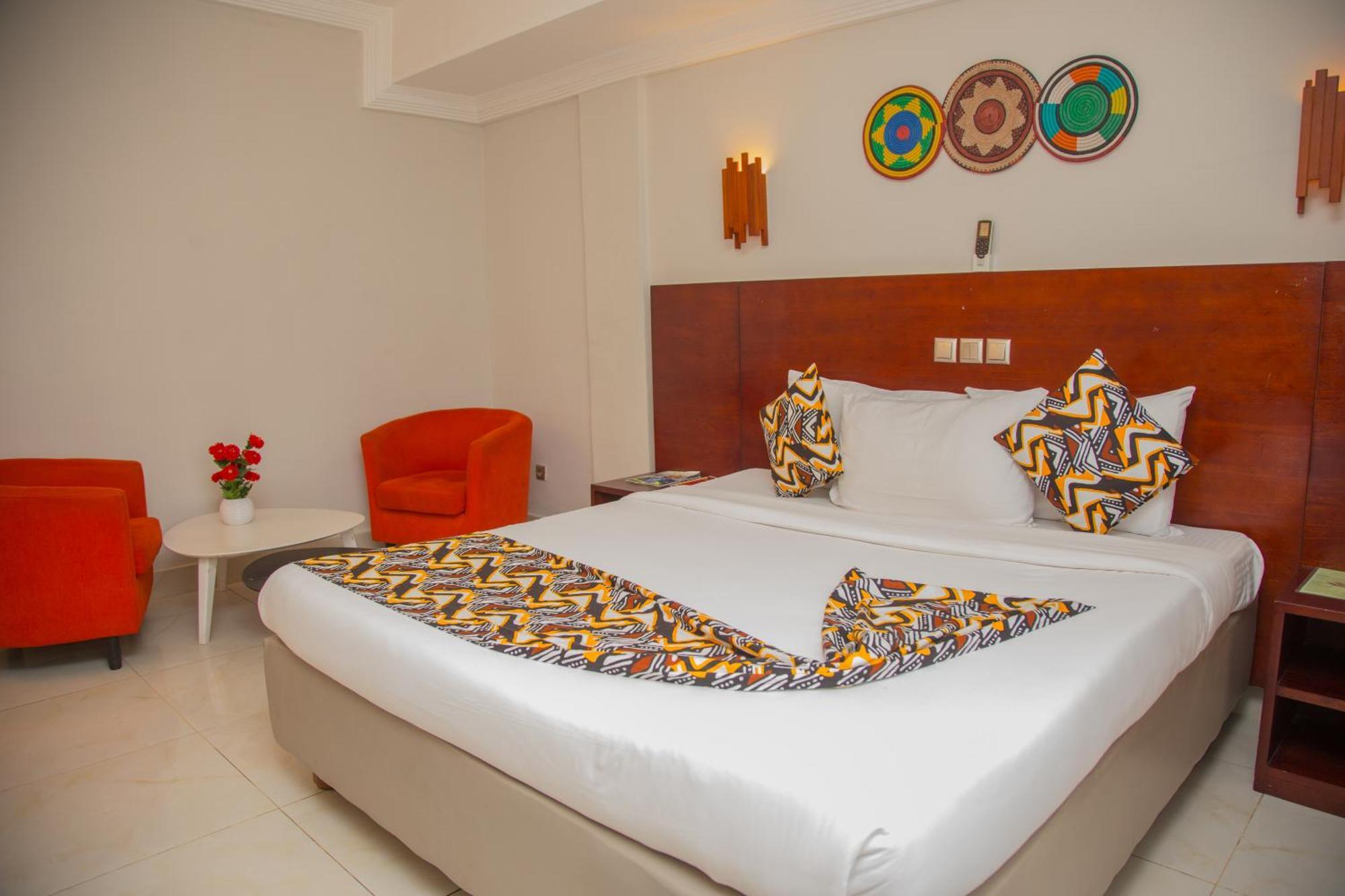 Hotel La Rose Blanche Abidjan Exterior foto