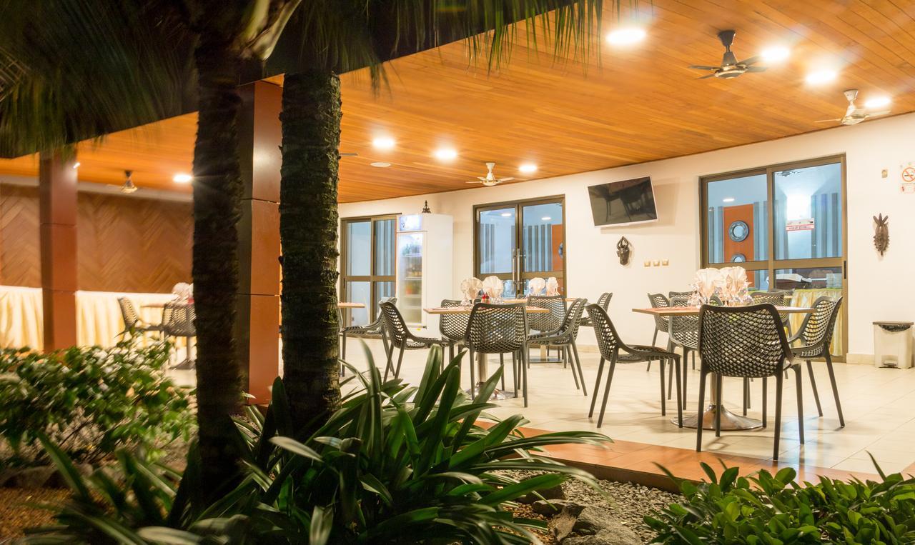 Hotel La Rose Blanche Abidjan Exterior foto